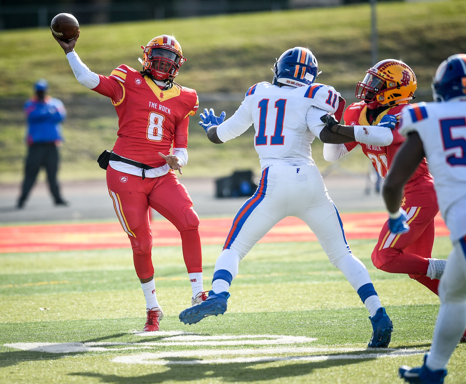 110919-mda-spt-rocky-football-031a.jpg